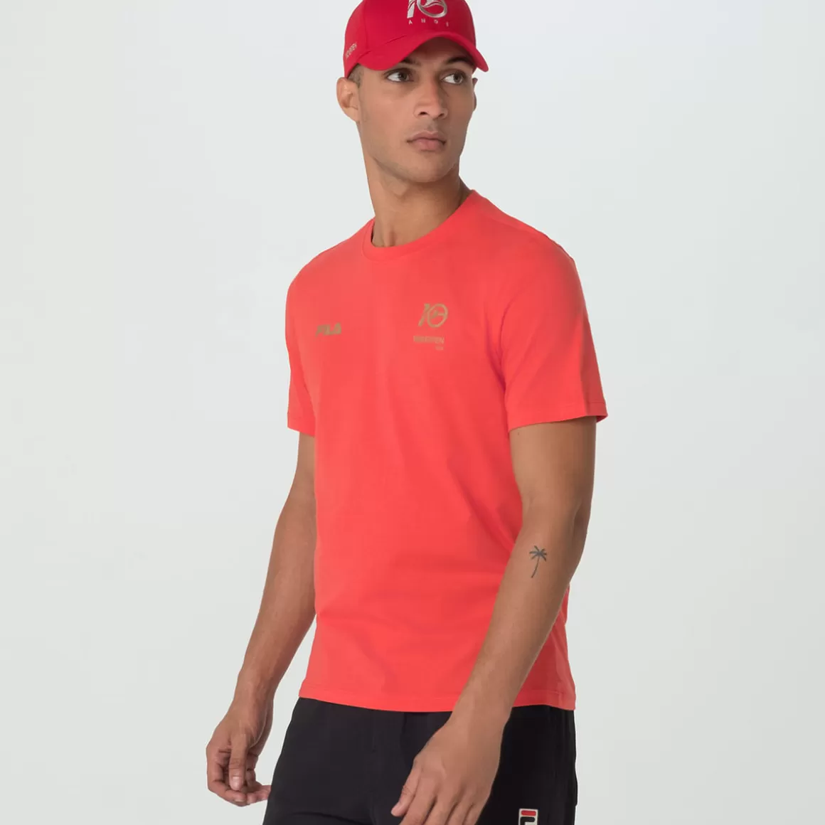 FILA Camiseta 10 Anos Premium Masculina - * Camisetas e regatas