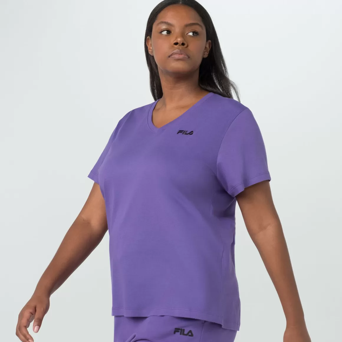 FILA Camiseta Basic Plus Feminina - * Lifestyle | Blusas, camisetas e regatas