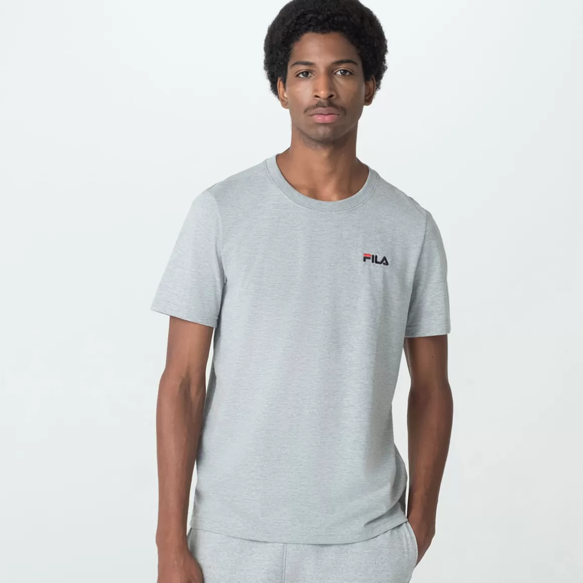 FILA Camiseta Classic Masculina - * Camisetas e regatas