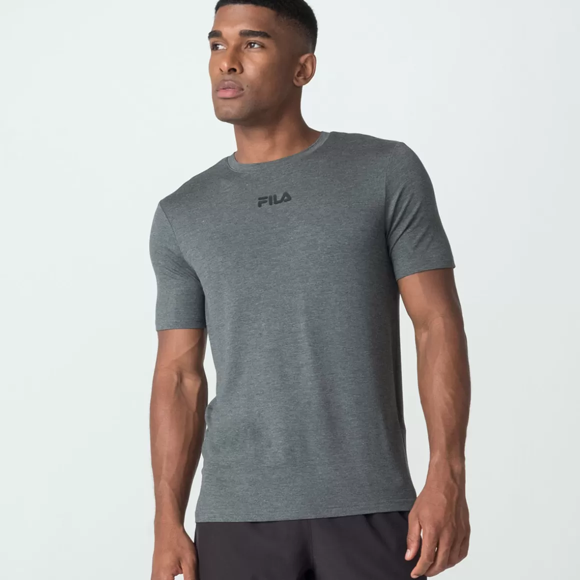 FILA Camiseta Comfort Logo II Masculina - * Academia e treino | Academia e treino