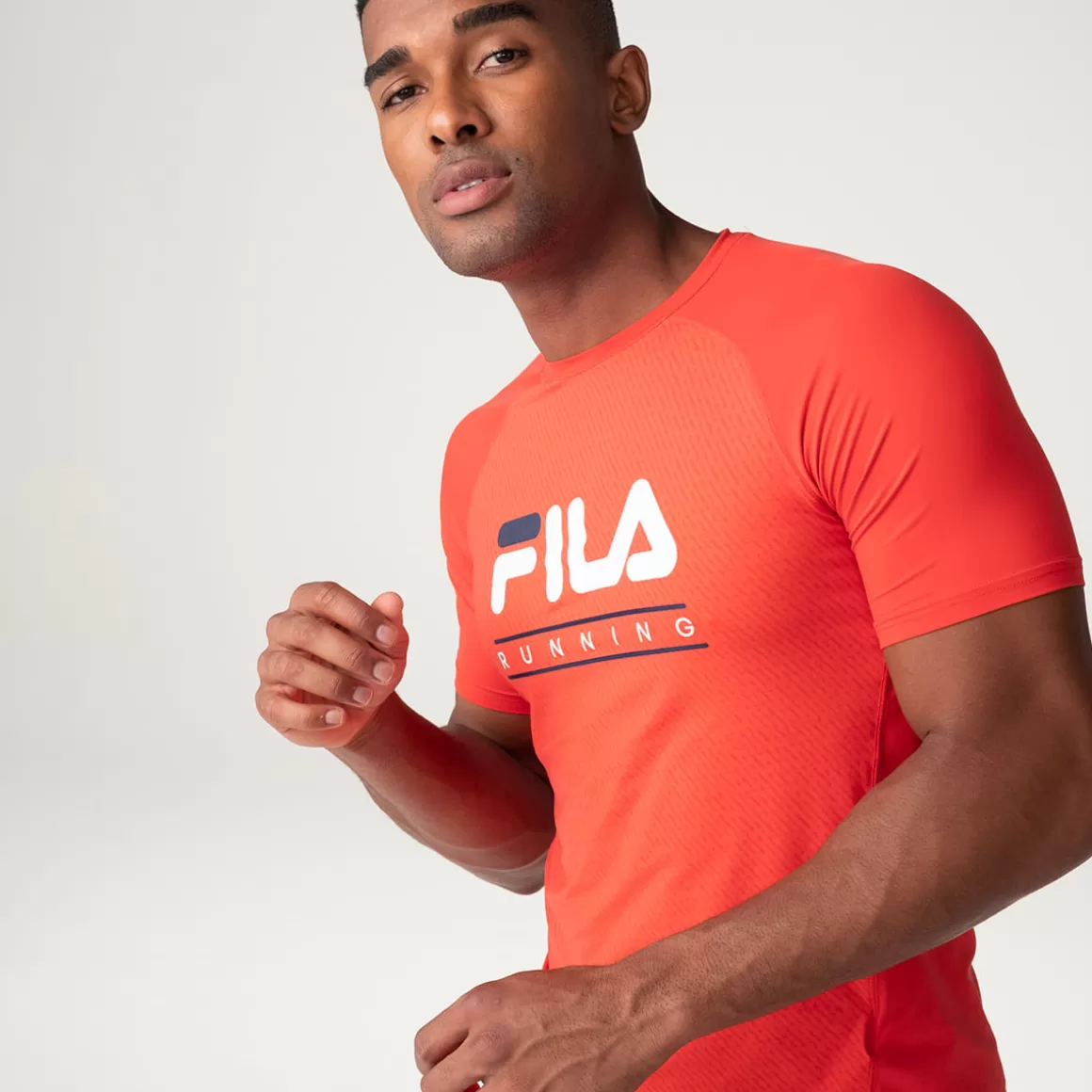 FILA Camiseta Pro II Masculina - * Respirabilidade | Controle de temperatura