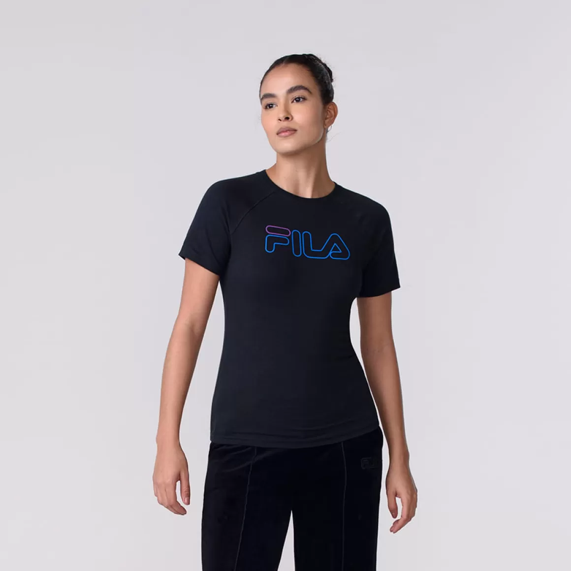 FILA Camiseta Raglan Explorer Feminina - * Blusas, camisetas e regatas