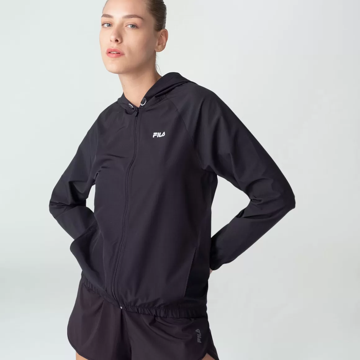 FILA Corta Vento Esportiva Feminina Basic Run Preta - * Caminhada e corrida | Caminhada e corrida