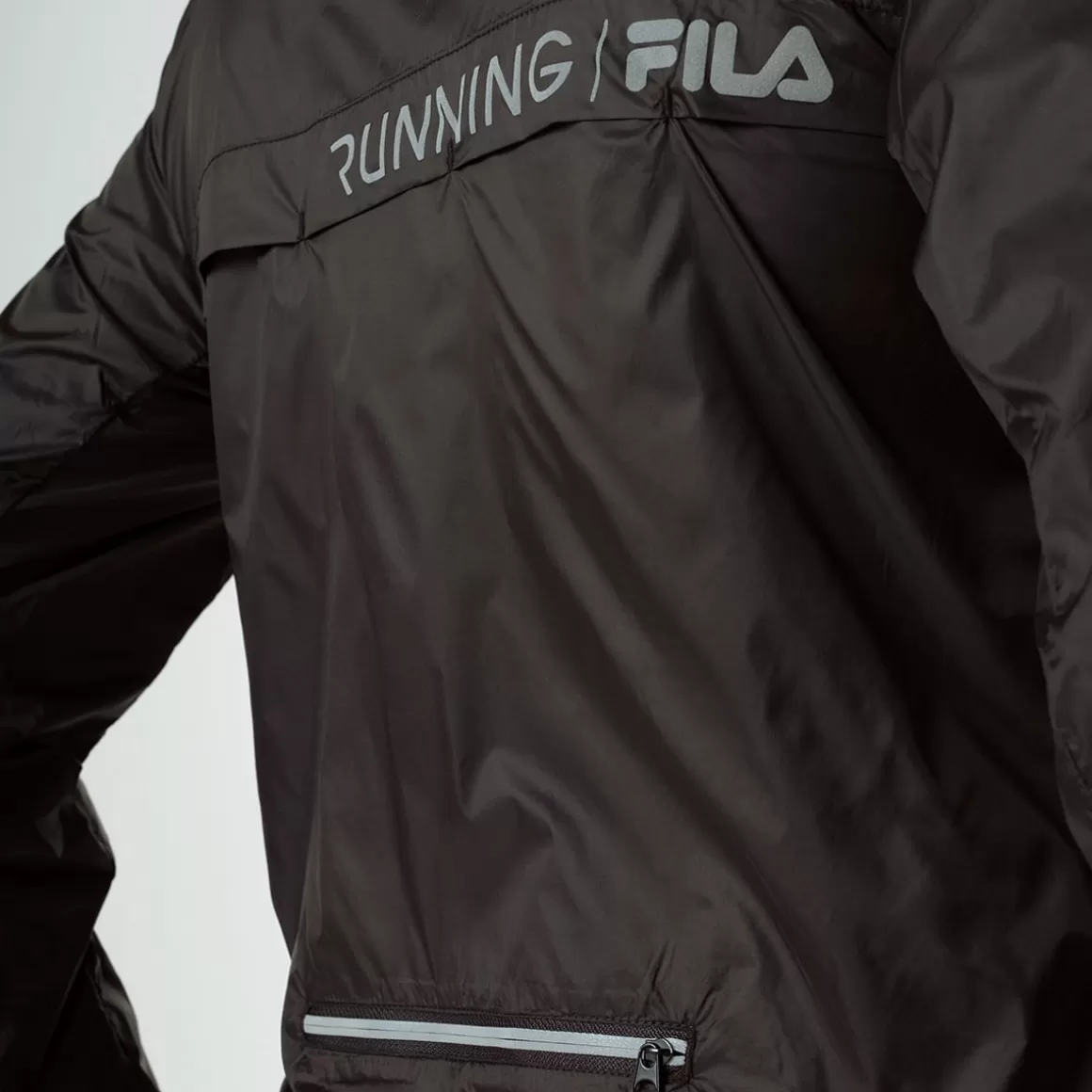 FILA Jaqueta Corta Vento Lightness Feminino - * Caminhada e corrida | Caminhada e corrida
