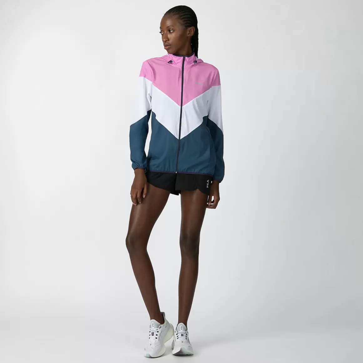 FILA Jaqueta Corta Vento Performance Feminino - * Respirabilidade | Caminhada e corrida
