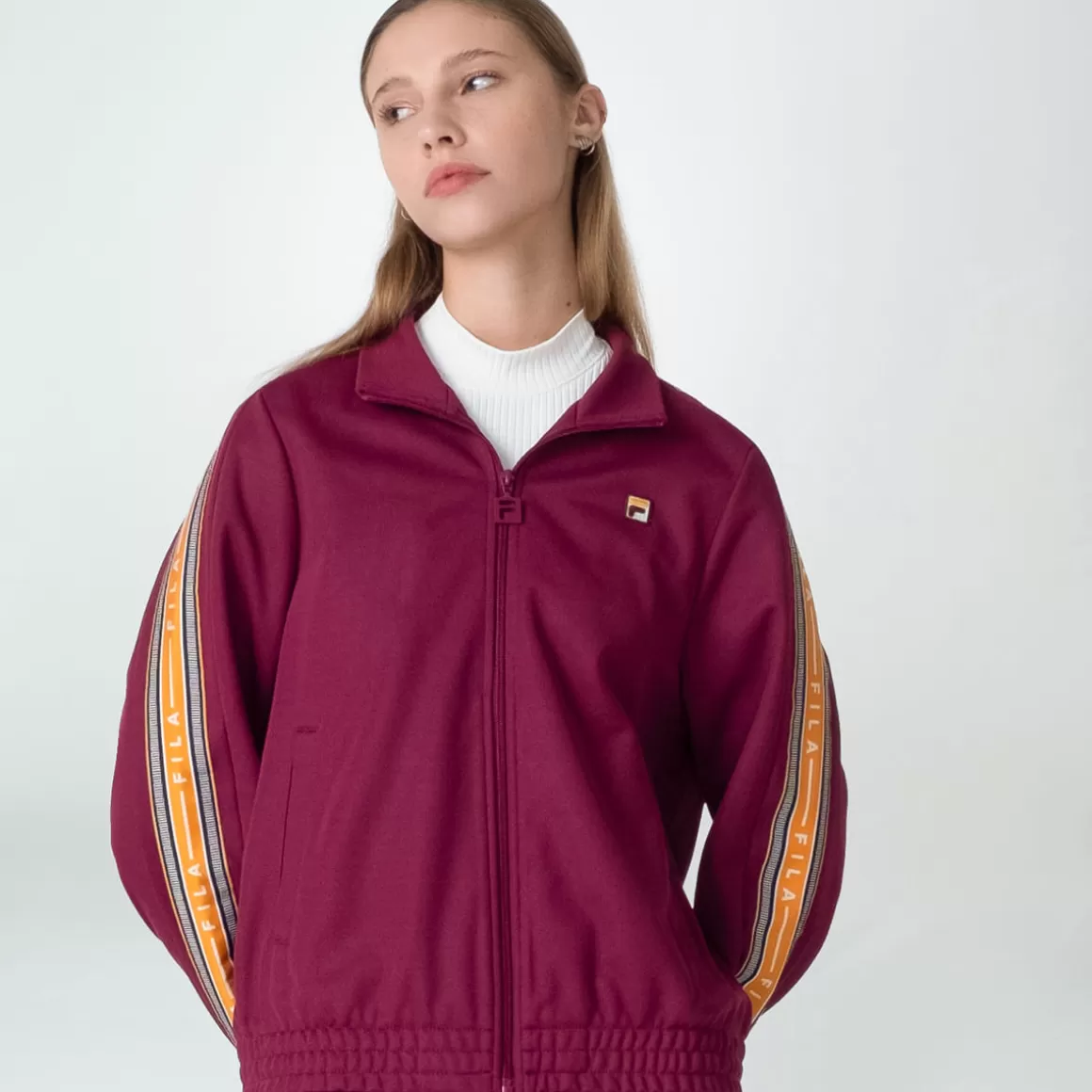 FILA Jaqueta Esportiva Feminina Track W/ Tape Bordô - * Heritage | Moletons, casacos e jaquetas