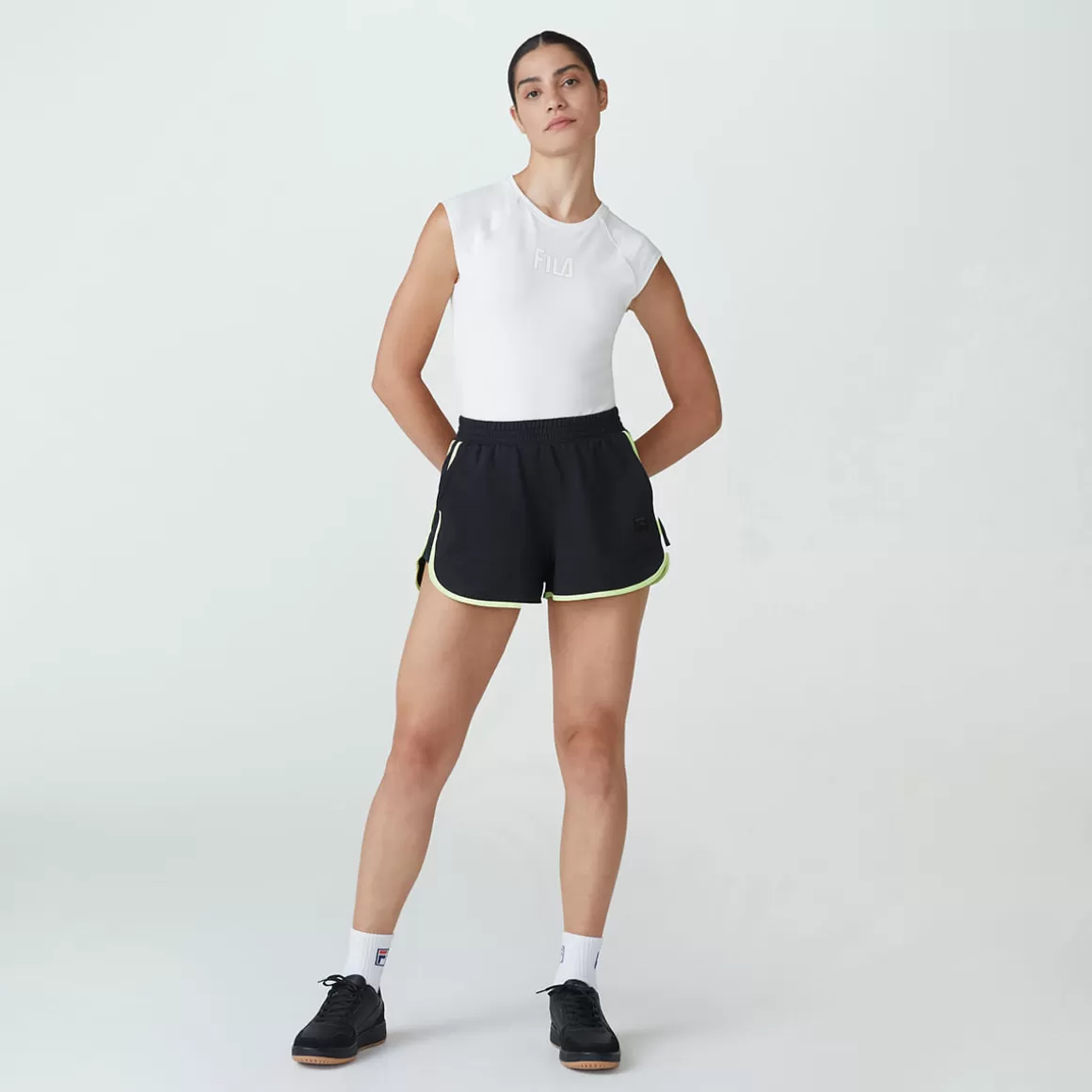 FILA Shorts Casual Premium Feminino On Game Preto - * Heritage | Shorts, saias e skorts