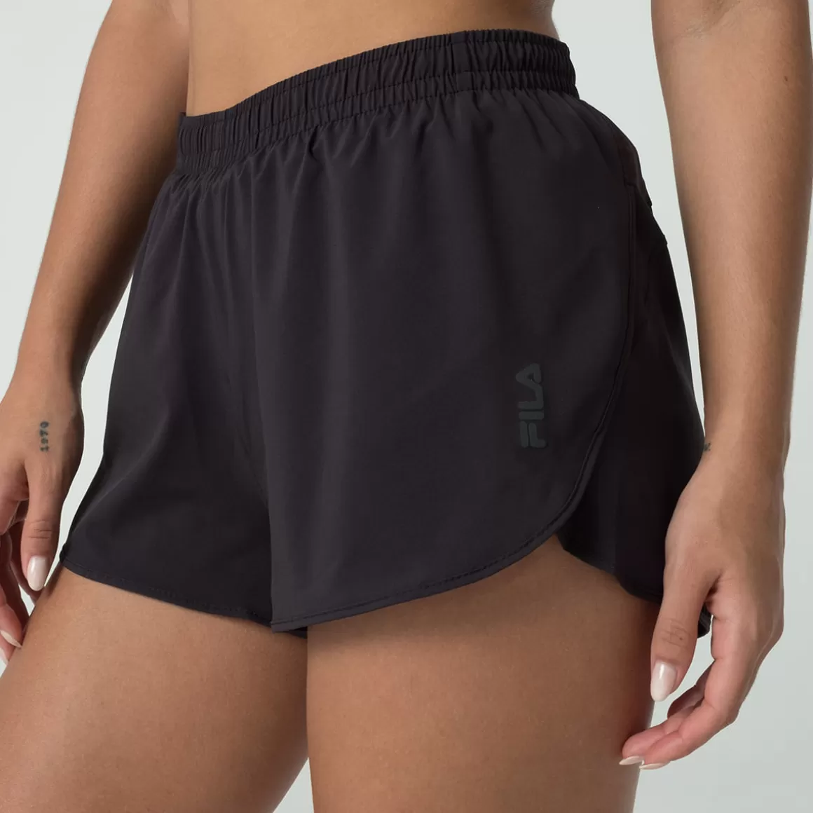 FILA Shorts Core Run Feminino - * Respirabilidade | Caminhada e corrida