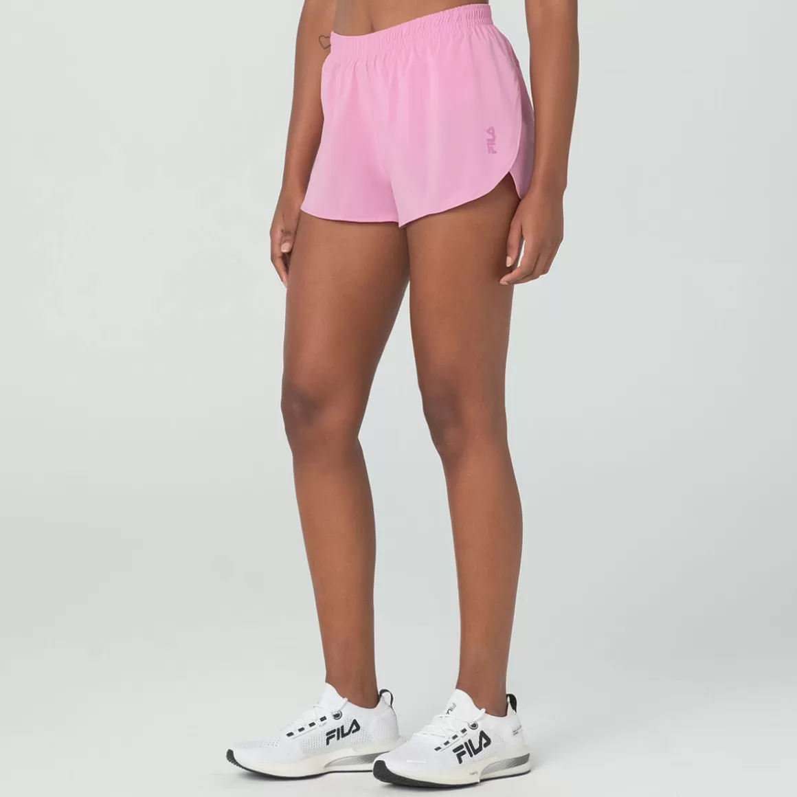 FILA Shorts Core Run Feminino - * Respirabilidade | Caminhada e corrida