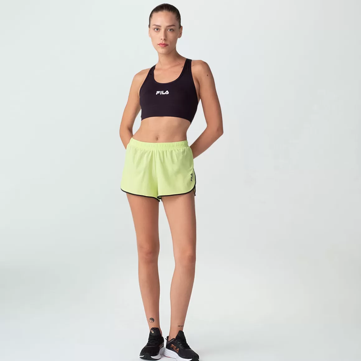 FILA Shorts Double Run Feminino - * Respirabilidade | Caminhada e corrida