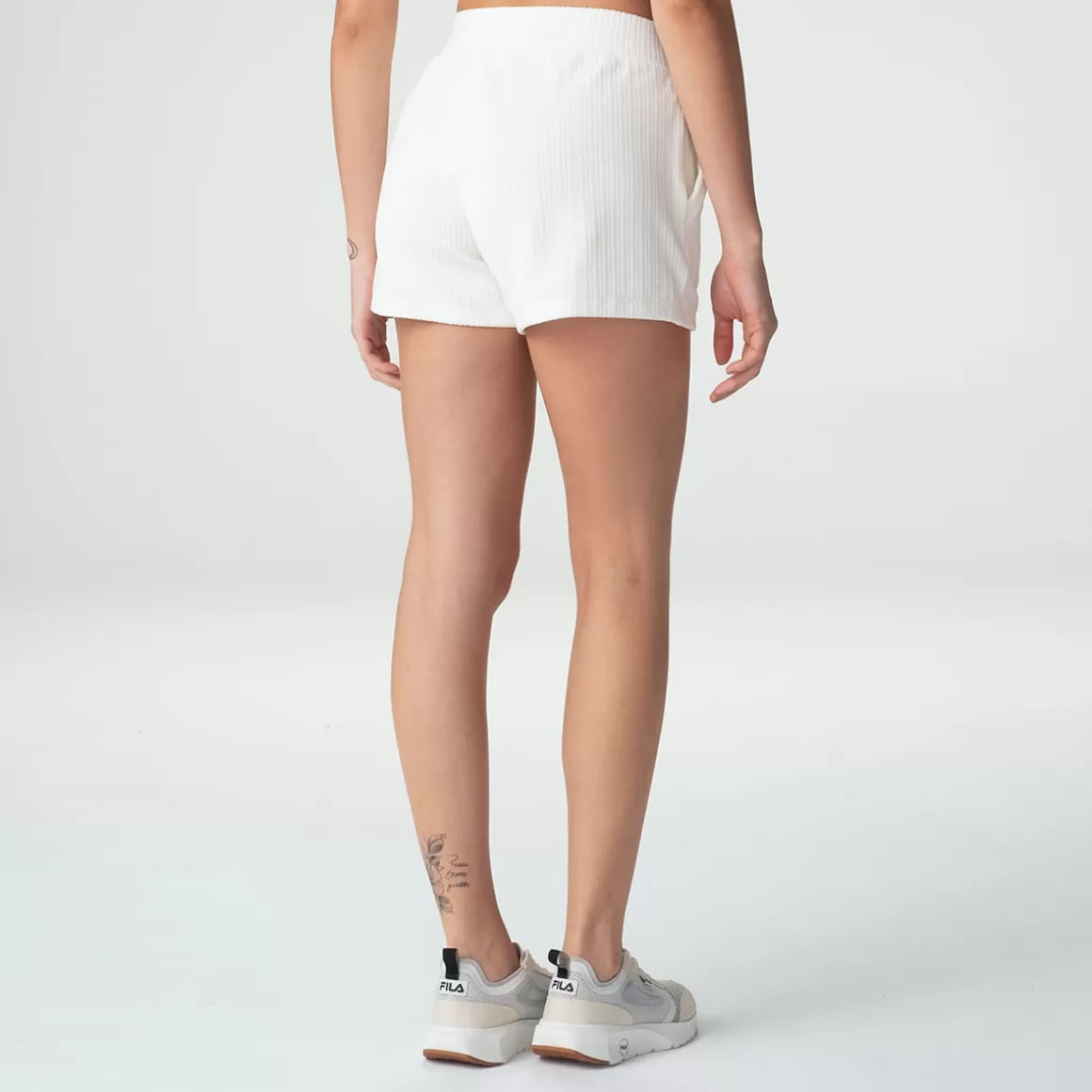 FILA Shorts Woof Feminino - * Respirabilidade | Academia e treino